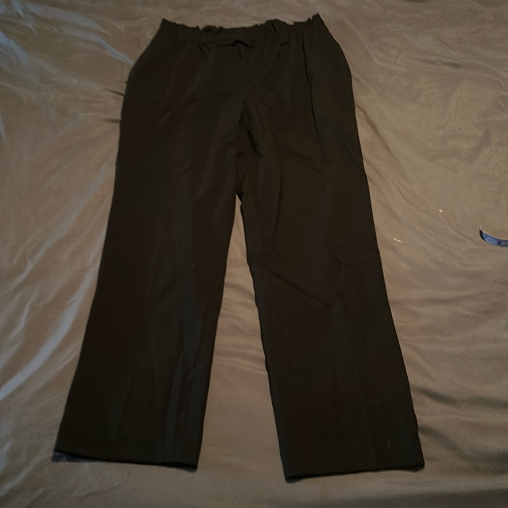 DKNY US size 12 - black cinched waistband